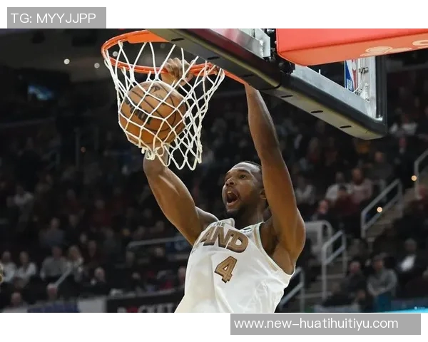 小莫布里半场表现出色7投4中贡献11分4篮板1助攻1盖帽 小莫布里半场表现出色7投4中贡献11分4篮板1助攻1盖帽