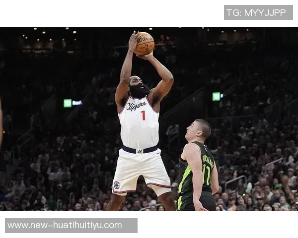 哈登首节三分球失准却依然贡献10分1板3助表现引发热议 哈登首节三分球失准却依然贡献10分1板3助表现引发热议