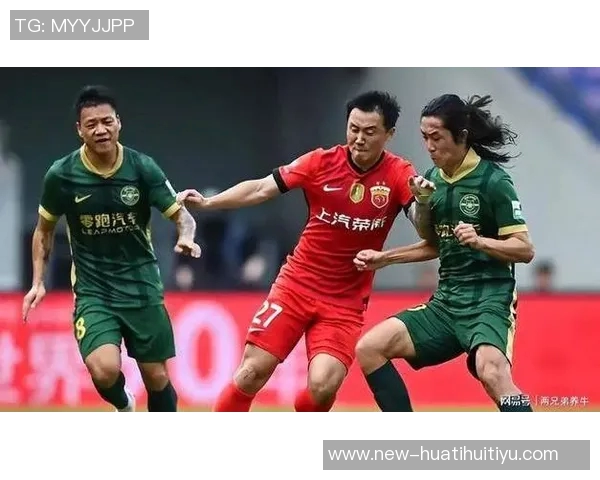 中超激战正酣海港领先蓉城申花紧追不舍积分榜竞争白热化