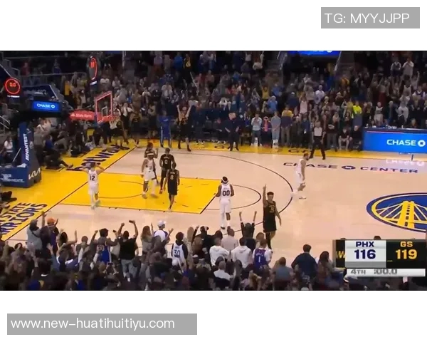 吉莱斯皮称赞布克决策果断自己专注于接球投篮半场贡献12分 吉莱斯皮称赞布克决策果断自己专注于接球投篮半场贡献12分